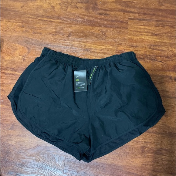 Nike Dri Fit shorts - Picture 2 of 3